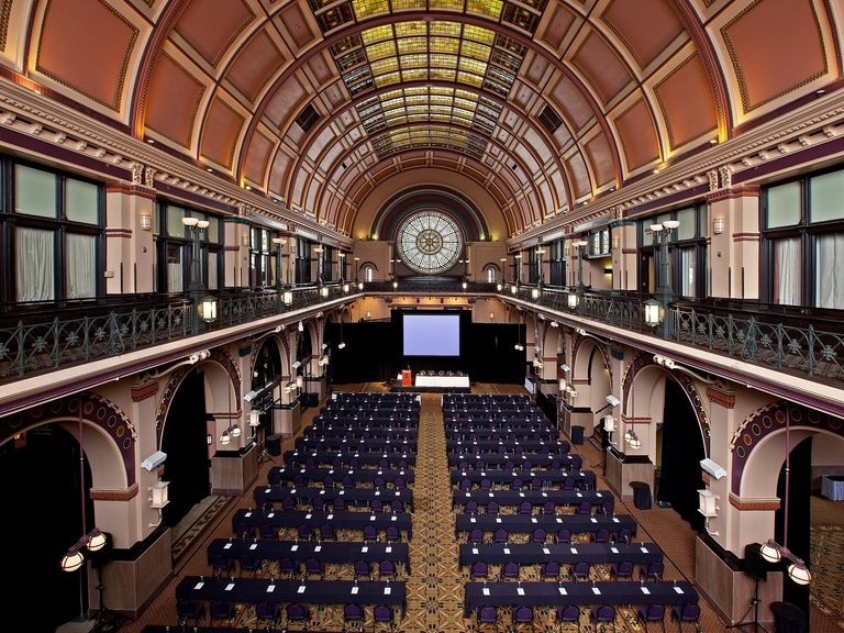 مبانٍ مهجورة منحتها الفرصة الثانية حياة جديدة