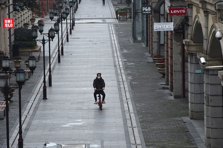 الفيروس أصاب نحو 80 ألف شخص