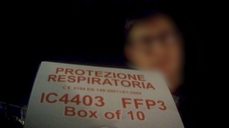 الإيطاليون يواجهون أزمة بسبب اختفاء الأقنعة الواقية