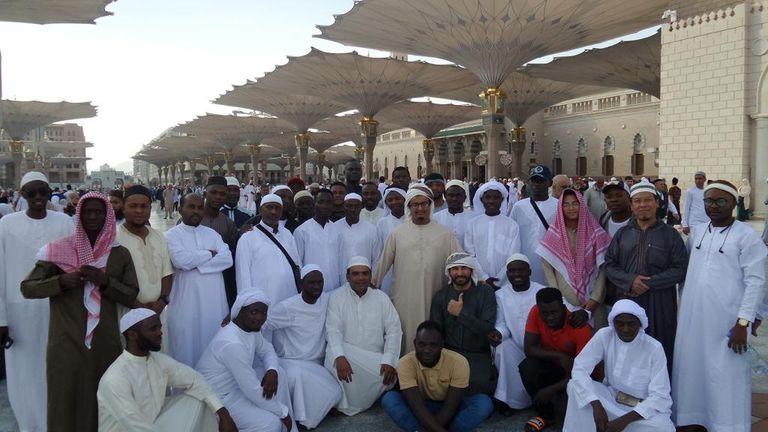 المهتدون الجدد خلال رحلة العمرة