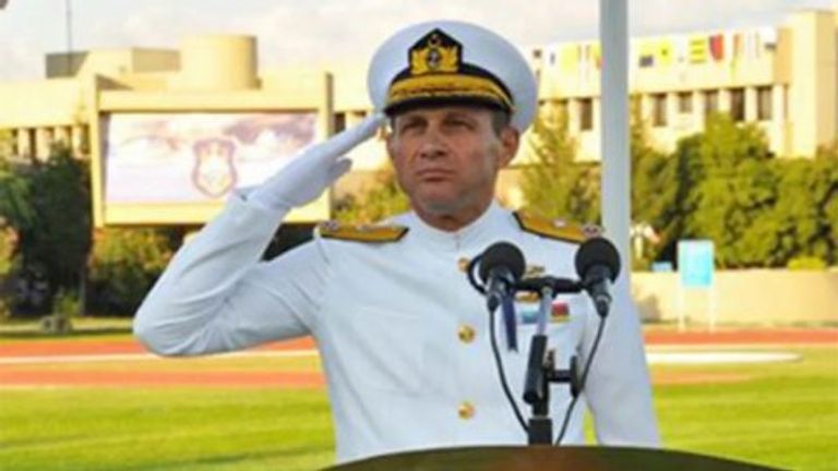 اللواء بحري متقاعد تُرْكَرْ أَرْتُرْك عبور القوات التركية الحدود السورية - أرشيفية