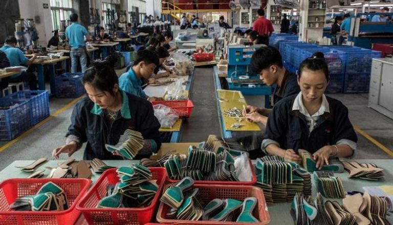 عودة الإنتاج متعثرة في مصانع الصين شبه الخالية من عمالها