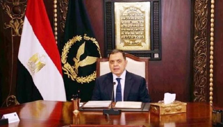 وزير الداخلية المصري اللواء محمود توفيق