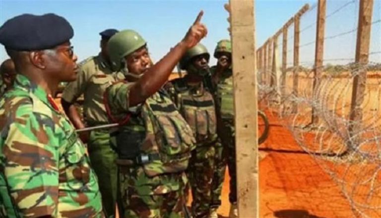 الجيش الكيني يؤمن الحدود مع الصومال - رويترز