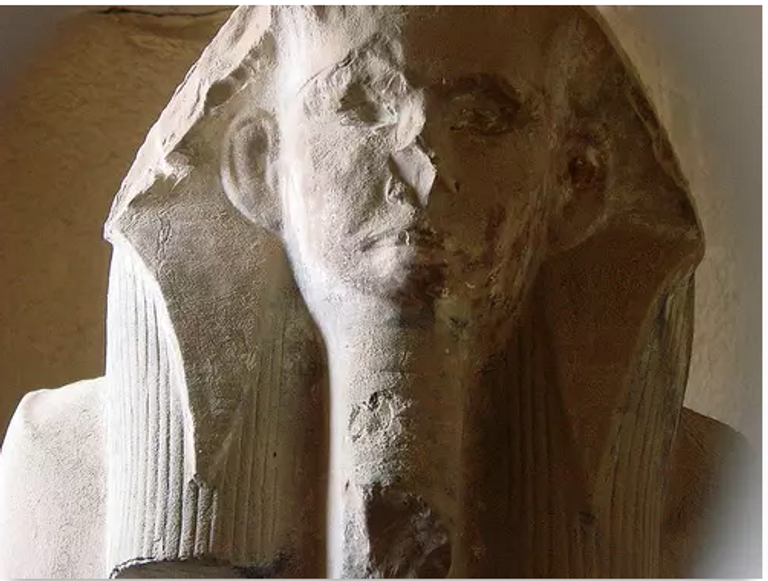 تمثال الملك زوسر  