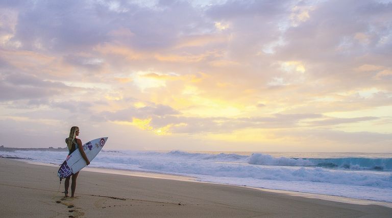 راكبة الأمواج العالمية بيثاني هاميلتون