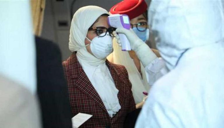 وزيرة الصحة المصرية تخضع للفحص الطبي في مطار بكين