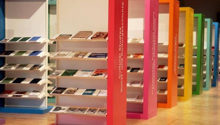 معرض فرانكفورت للكتاب أكبر سوق لشراء حقوق الترجمة في العالم - أرشيفية