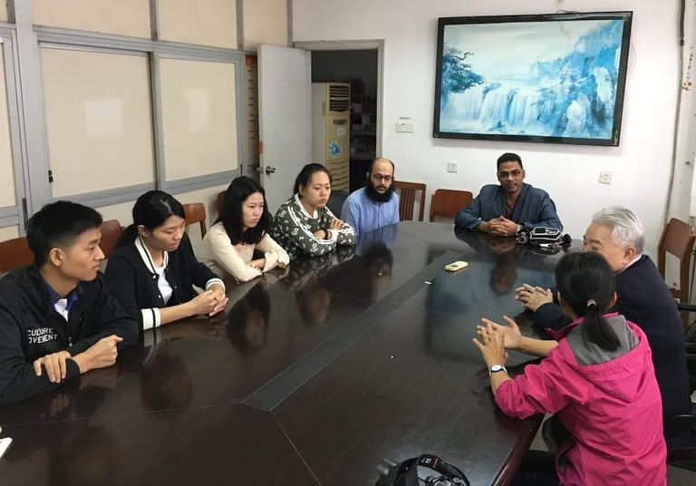 المصري فايد عطية أحد المتخصصين في الفيروسات الطبية والمناعة بجامعة شانتو بالصين