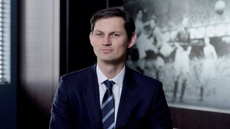 ملعب جوديسون بارك معقل إيفرتون