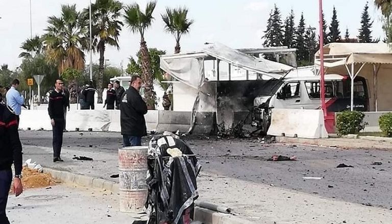 موقع التفجير موقع التفجير أمام السفارة الأمريكية بتونس