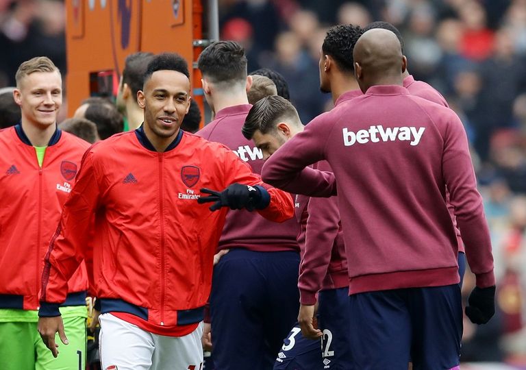 لاعبو ليفربول قبل مواجهة بورنموث