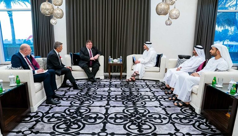 الشيخ عبدالله بن زايد آل نهيان وليناس لينكيفيشيوس