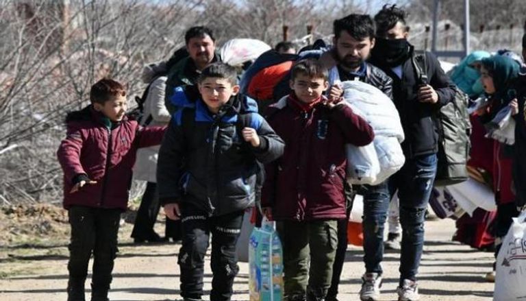 مهاجرون على الحدود اليونانية التركية 