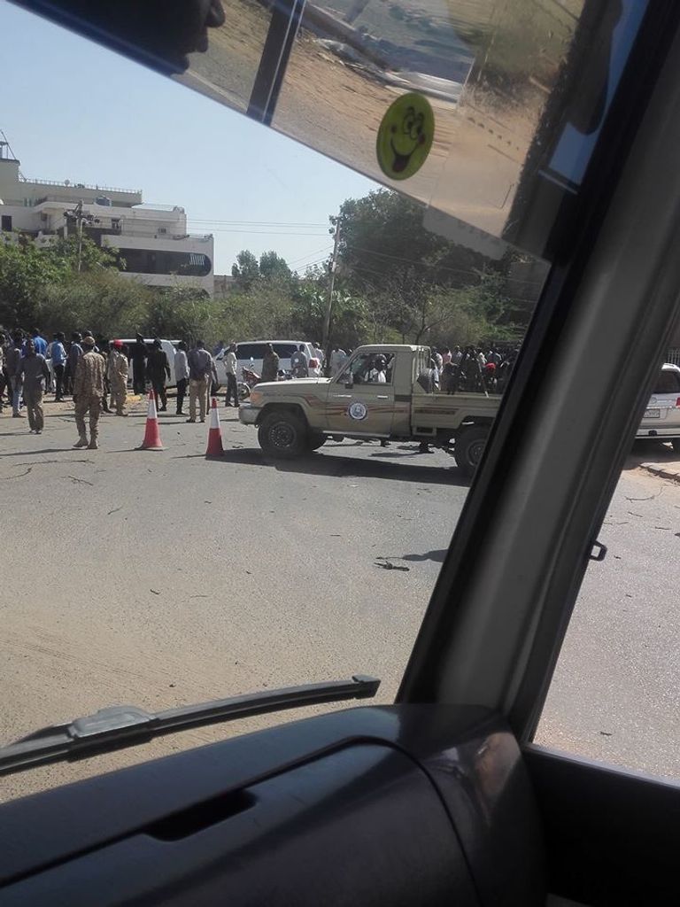موكب حمدوك تعرض لانفجار سيارة مفخخة بالخرطوم