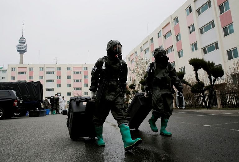 عمليات تعقيم في كوريا الجنوبية