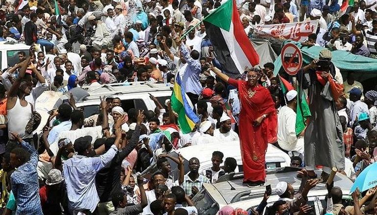 مظاهرة سابقة لقوى الحرية والتغيير في السودان - أرشيفية