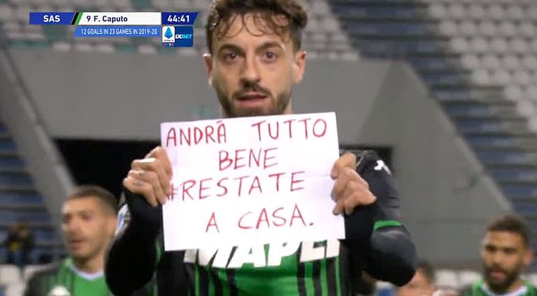 لافتة فرانشيسكو كابوتو مهاجم ساسولو فرانشيسكو كابوتو