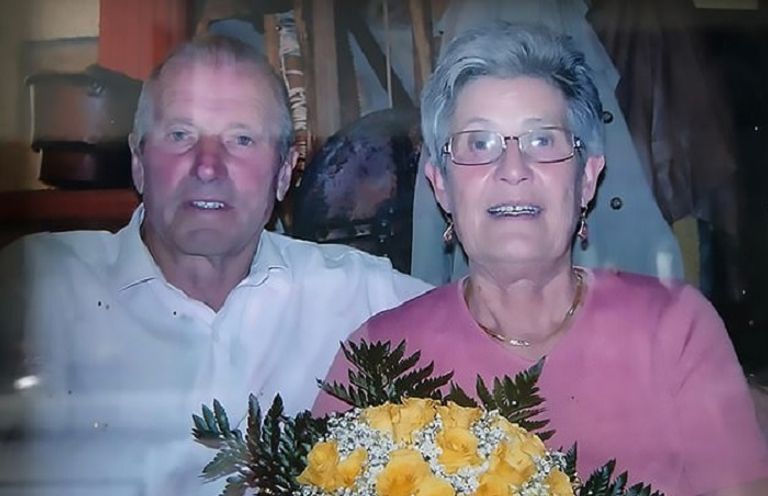 الزوجان الإيطاليان اللذين توفيا جراء الإصابة بفيروس كورونا المستجد الزوجان الإيطاليان اللذين توفيا جراء الإصابة بفيروس كورونا المستجد