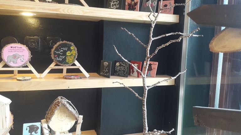 نماذج من منتجات مشروع "كوخ"