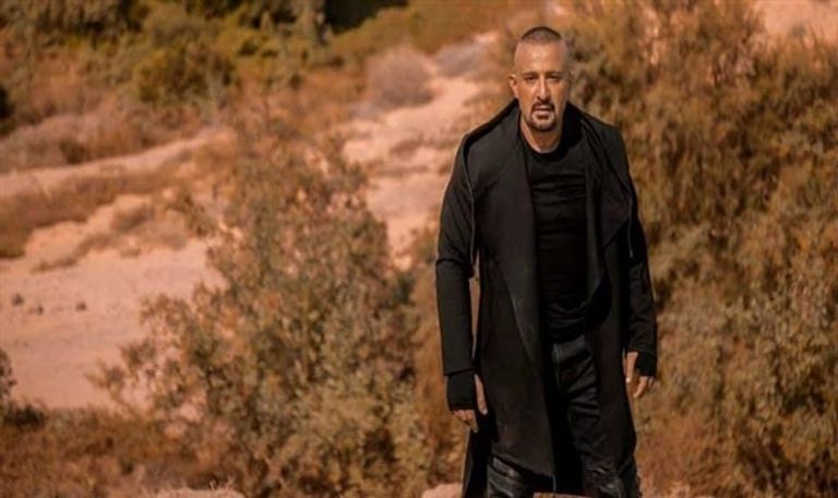 كريم عبدالعزيز وجها لوجه مع أحمد السقا في العيد