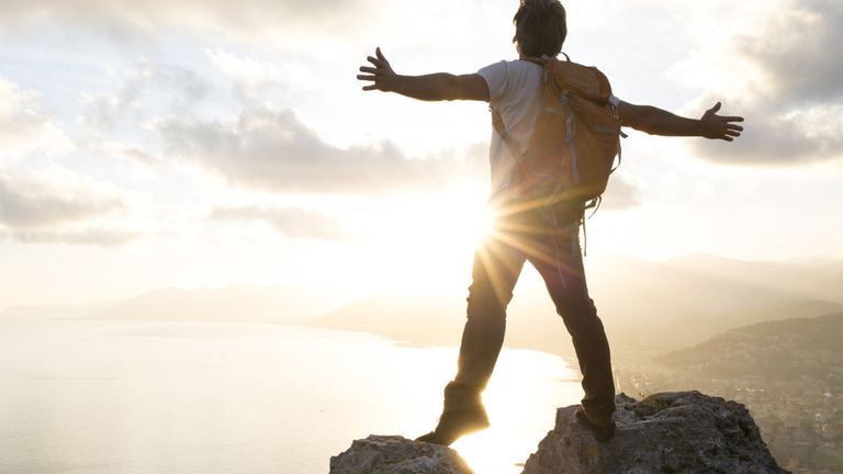 أطعمة تزيد هرمونات السعادة هرمون السعادة وأنواعه و9 طرق طبيعية لزيادته