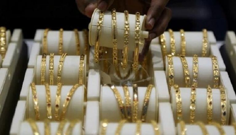 متجر لبيع الذهب في الرياض - رويترز