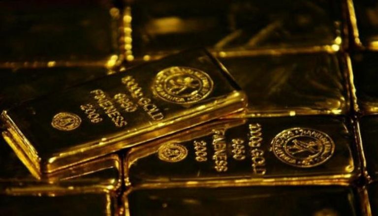 الذهب يواصل الهبوط مع تهافت المستثمرين على جمع سيولة