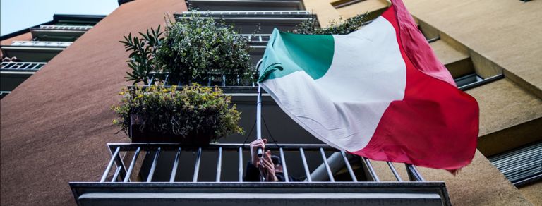 أحلام الإيطاليين تحت حجر كورونا.. نزهة وقهوة ودراجة