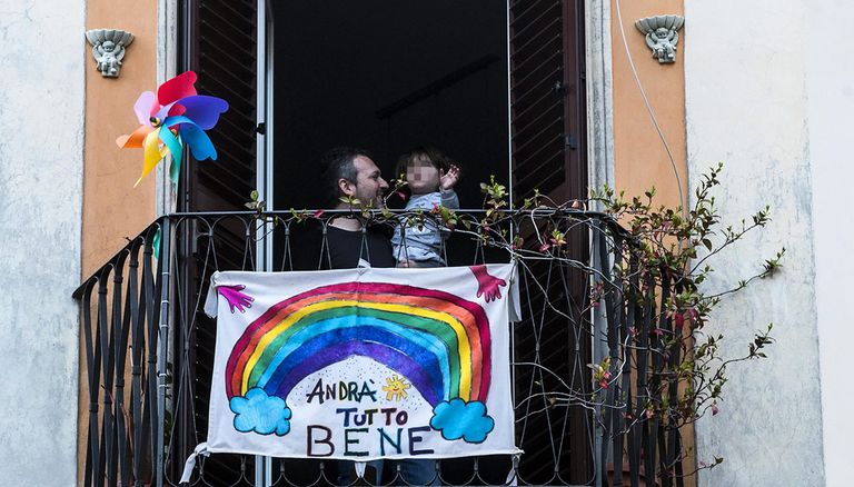 أحلام الإيطاليين تحت حجر كورونا.. نزهة وقهوة ودراجة