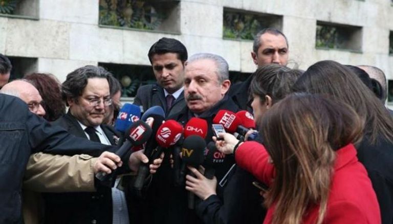 رئيس البرلمان التركي مصطفى شن طوب