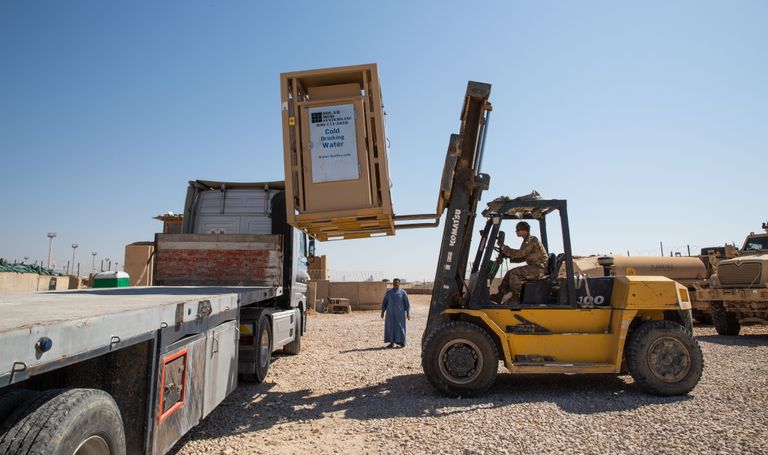 قوات التحالف الدولي ضد داعش تغادر قاعدة القائم العراقية