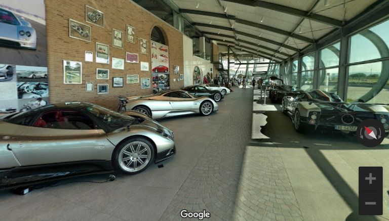 معرض مرسيدس بنز