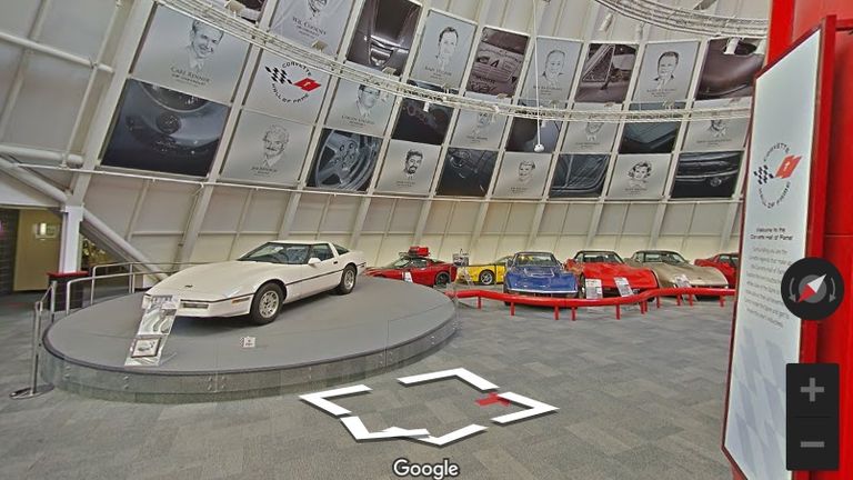 معرض مرسيدس بنز