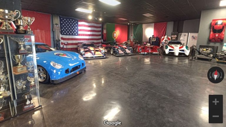 معرض مرسيدس بنز