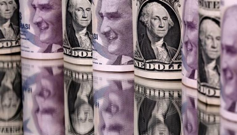 الليرة التركية تتراجع أمام الدولار الأمريكي – رويترز