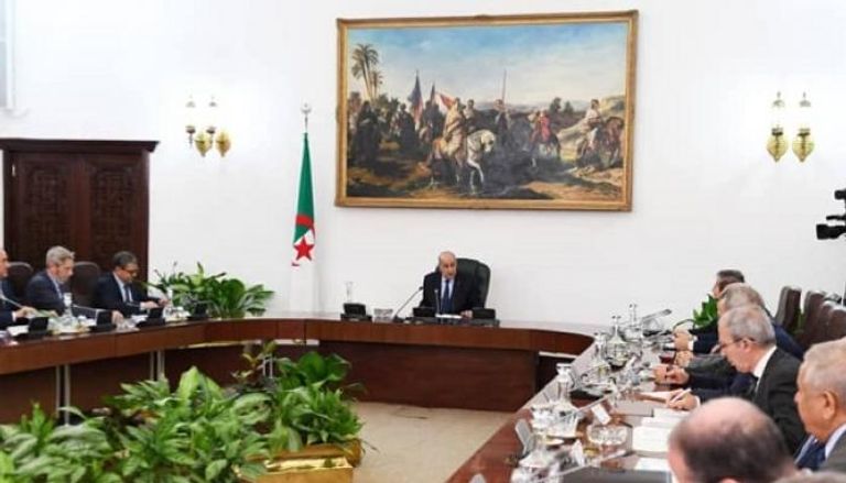 جانب من اجتماع مجلس الوزراء الجزائري