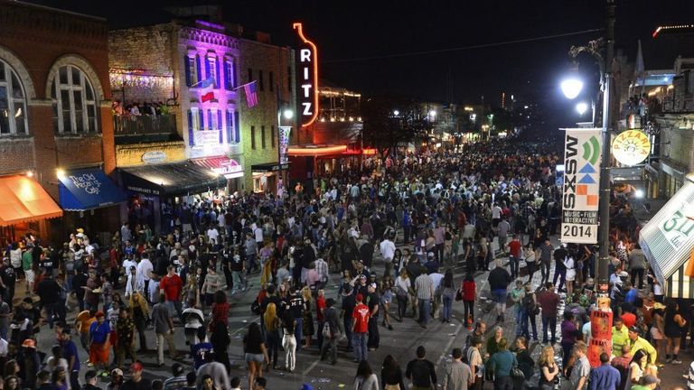 مشهد من فيلم "مولان" المؤجل عرضه بسبب كورونا