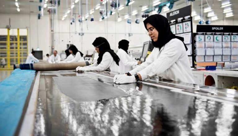 المرأة الإماراتية نجحت في اقتحام ميادين العمل كافة