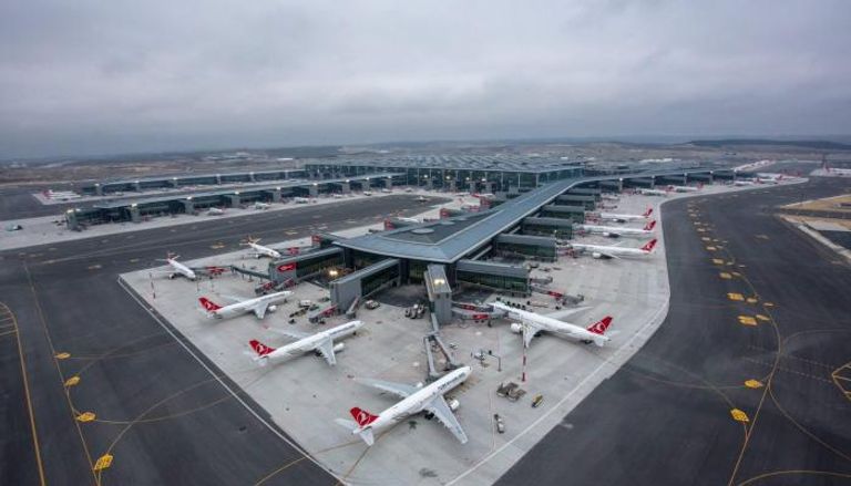 طائرات الخطوط التركية بمطار إسطنبول