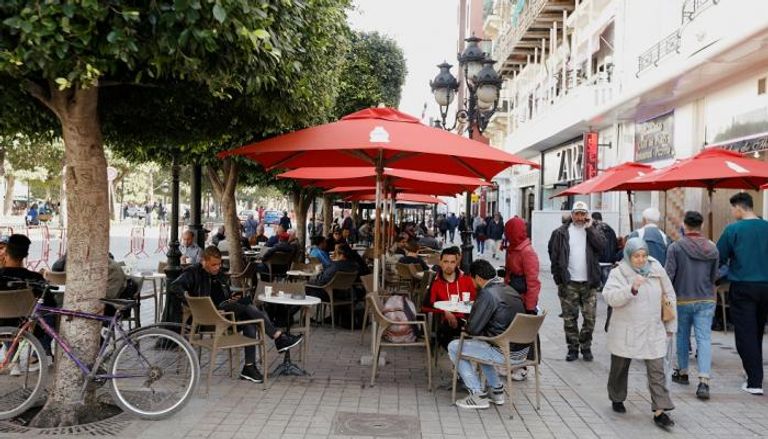 شارع الحبيب بورقيبة وسط مدينة تونس