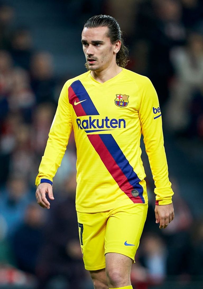 أنطوان جريزمان نيمار بقميص باريس