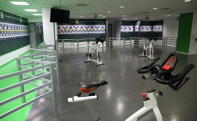 صالة الألعاب الرياضية بنادي فولفسبورج تدريبات فولفسبورج