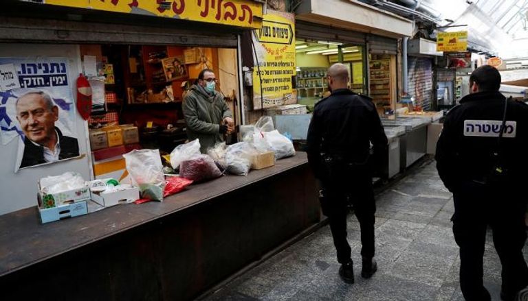 رجال شرطة إسرائيليون بأحد أسواق مدينة القدس