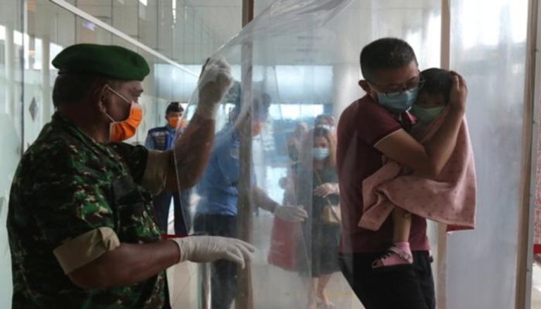 تسجيل 153 إصابة جديدة بفيروس كورونا في إندونيسيا