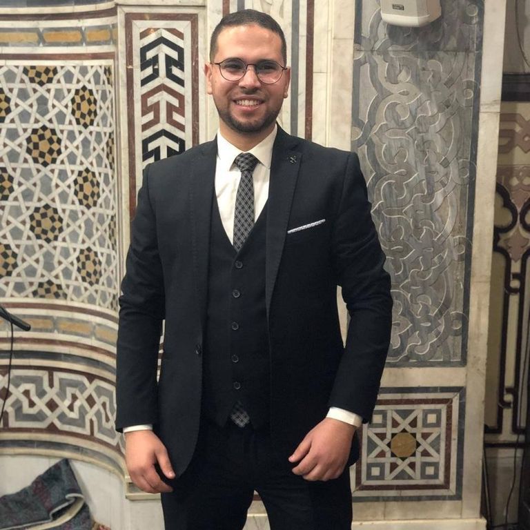 الفريق الطبي المصري في مستشفى العزل