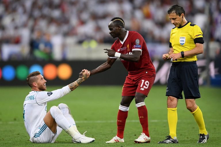 ماني وراموس محرز وصلاح ورونالدو