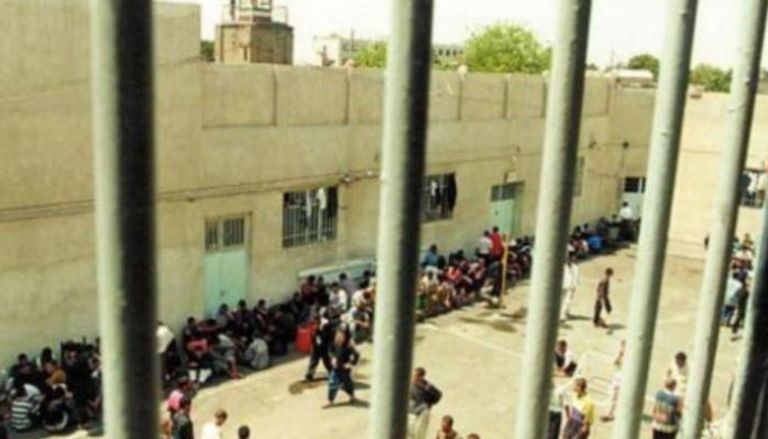 سجن إيراني مكتظ بالمعتقلين وسط مخاوف من انتشار كورونا