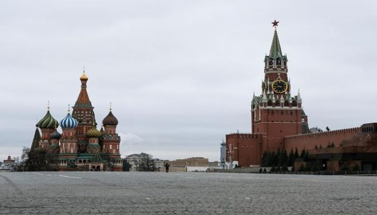 الساحة الحمراء في موسكو خالية من المارة بسبب كورونا