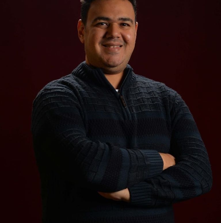 محمد فتحي أستاذ الإعلام بجامعة حلوان تيك توك الفائز في أزمة كورونا